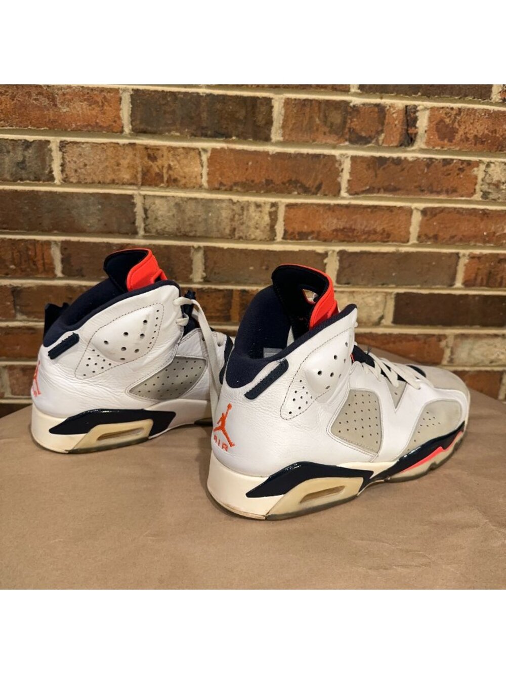 Air Jordan 6 Retro Tinker White Grey Infrared 384664-104 Mens Size 10 Sneakers